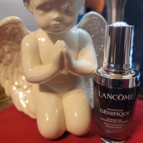 LANCOME premium face products 😍 ✨️ 💕 - Picture 2 of 4